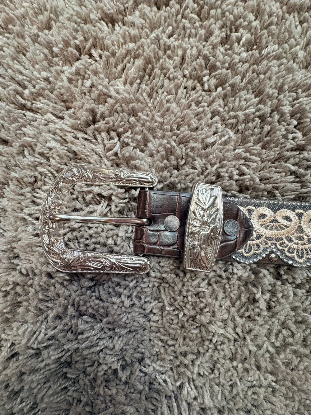Silver Embroidered Women's Belt